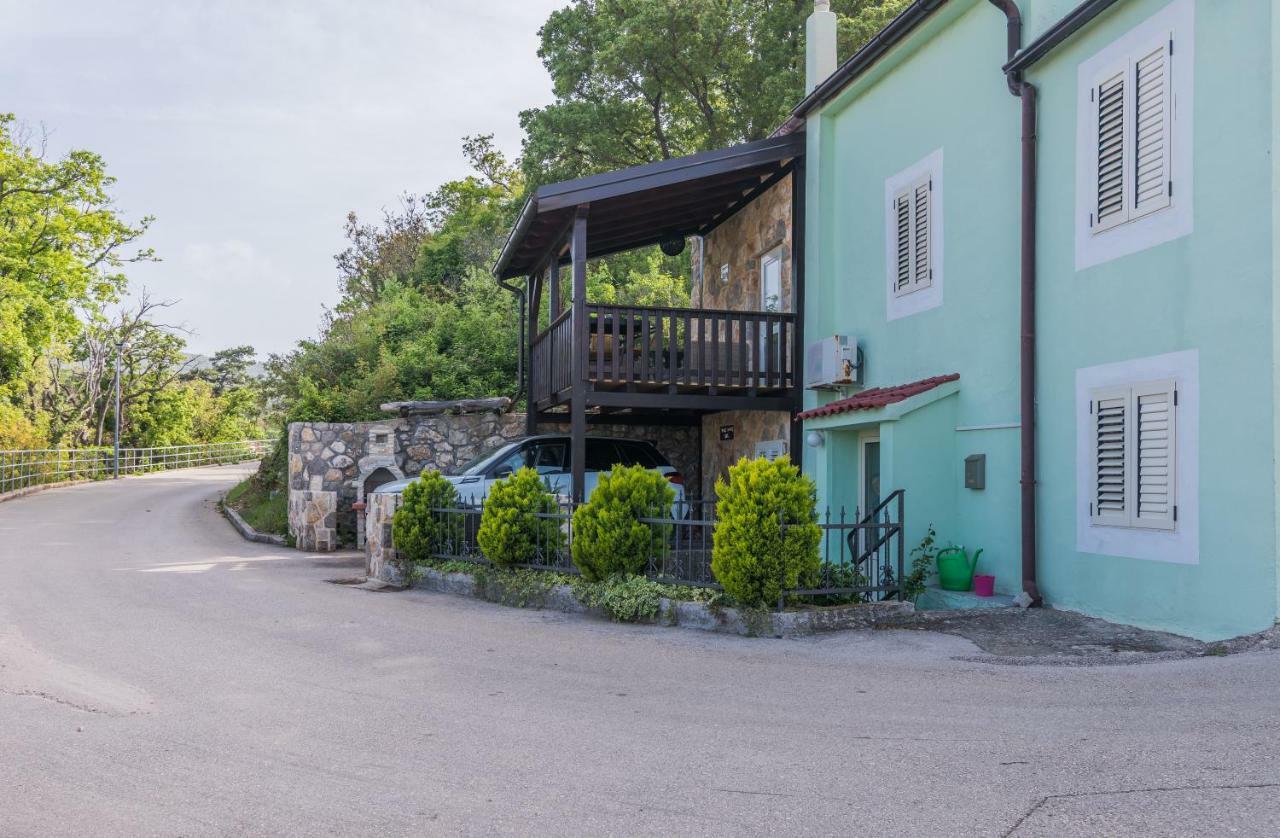 Stone House Knez Apartment Vrbnik Ngoại thất bức ảnh